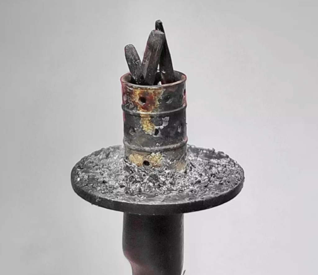 OO Gauge flickering flame brazier, weathered